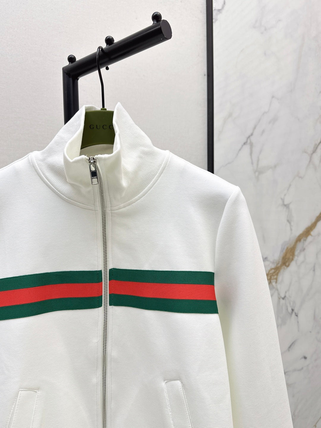 Guc New Square collar short coat