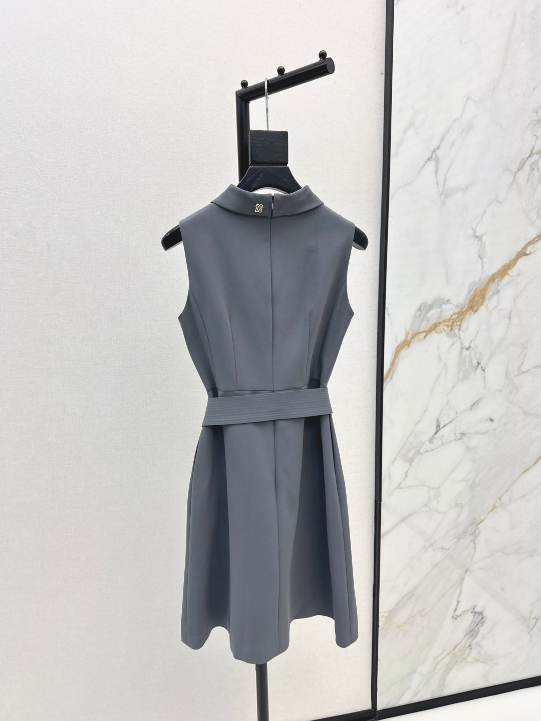 CD New Stand collar belt dress