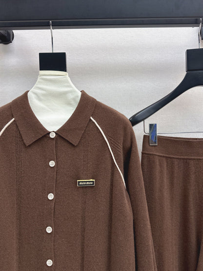 Miu New knitted suit