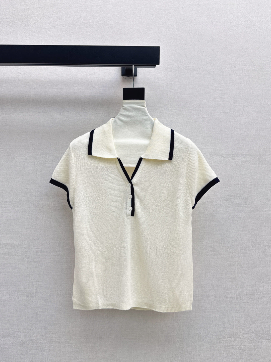 Max New short-sleeved sweater