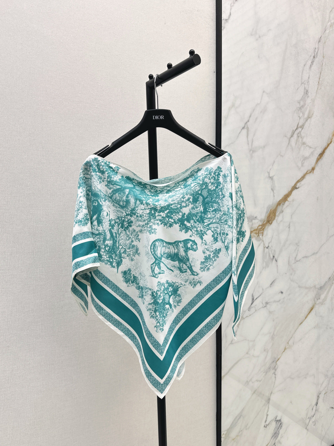 CD New Silk cape shawl