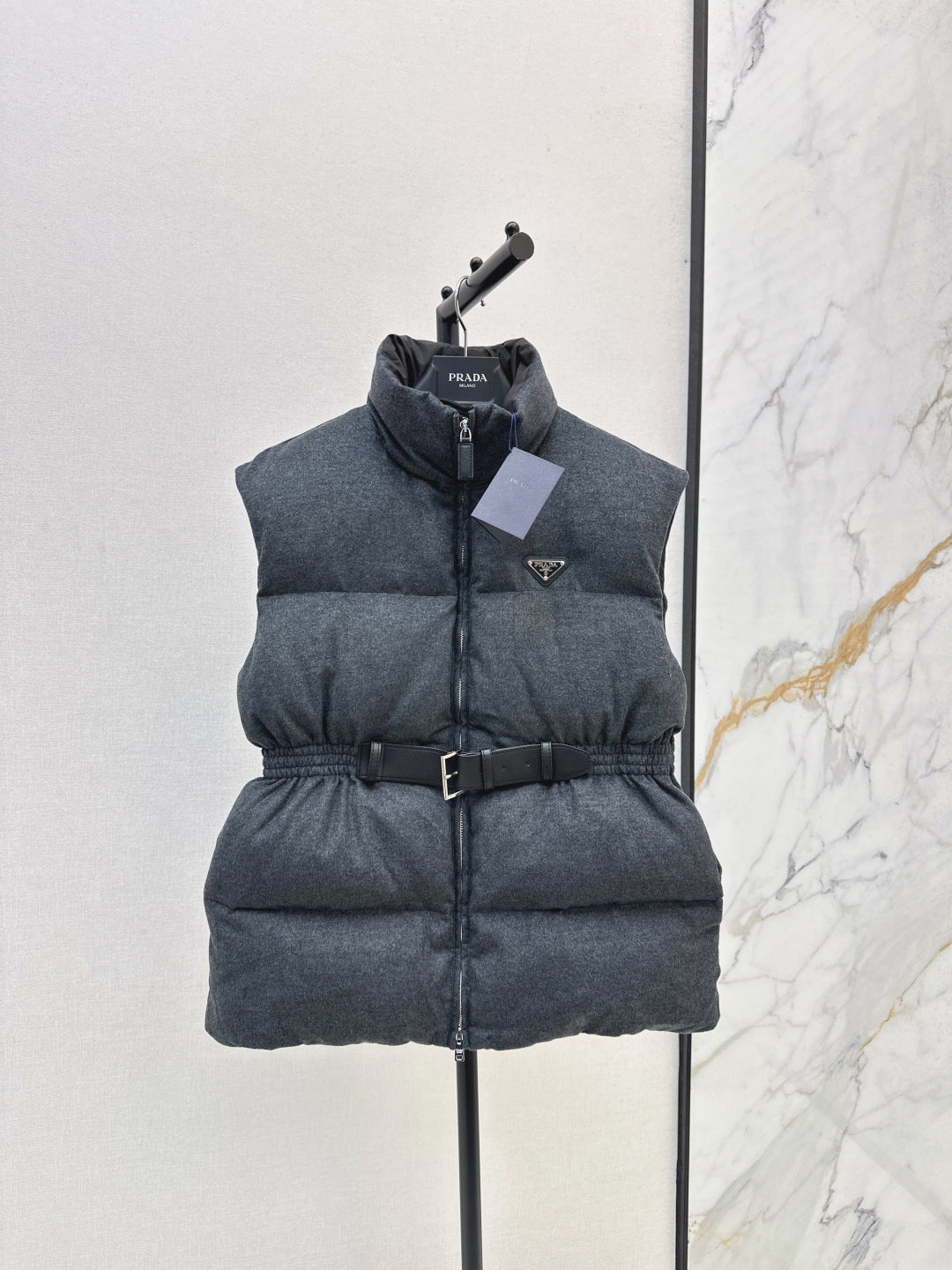 Pra New belt waist vest down jacket