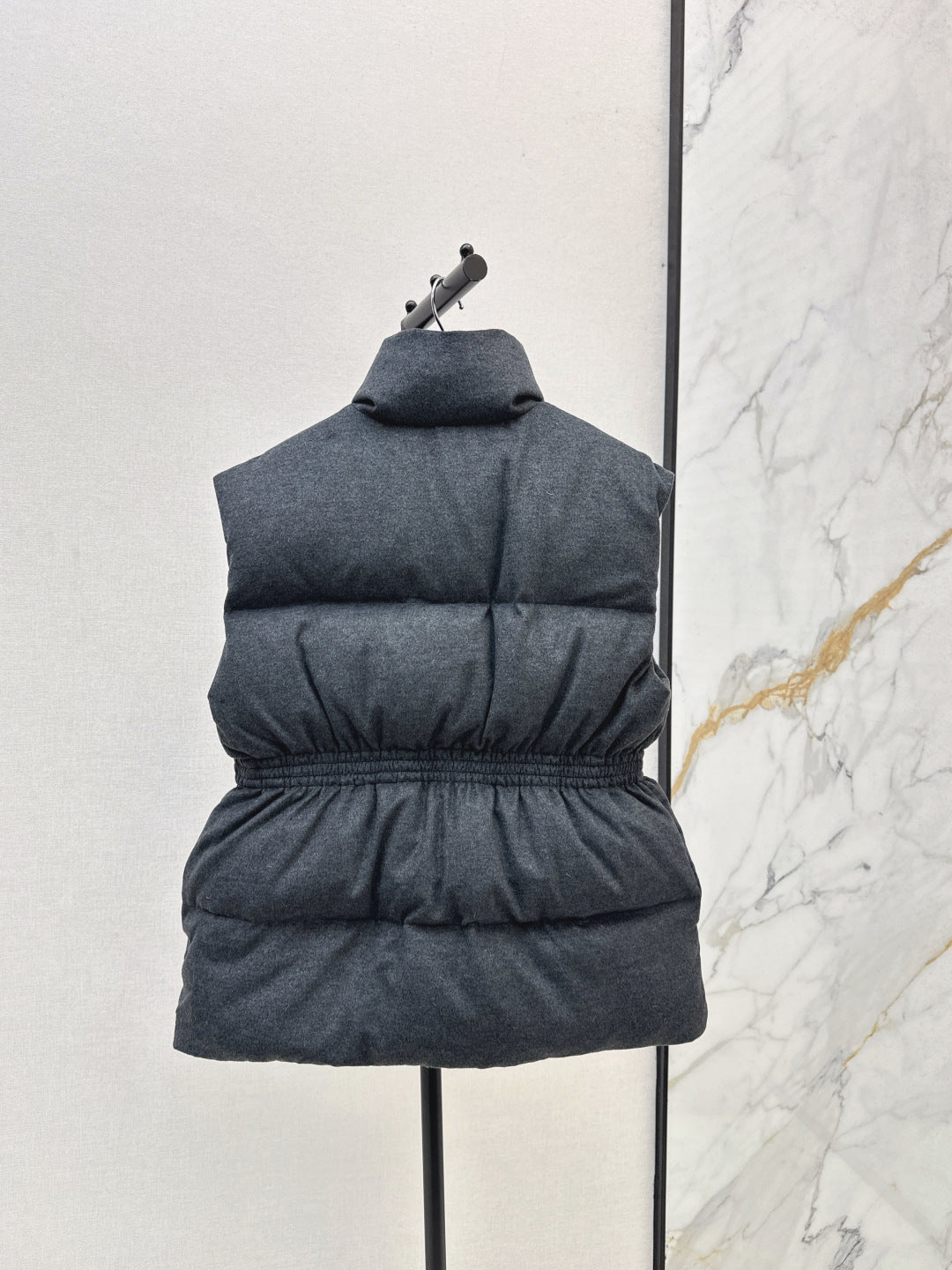 Pra New belt waist vest down jacket