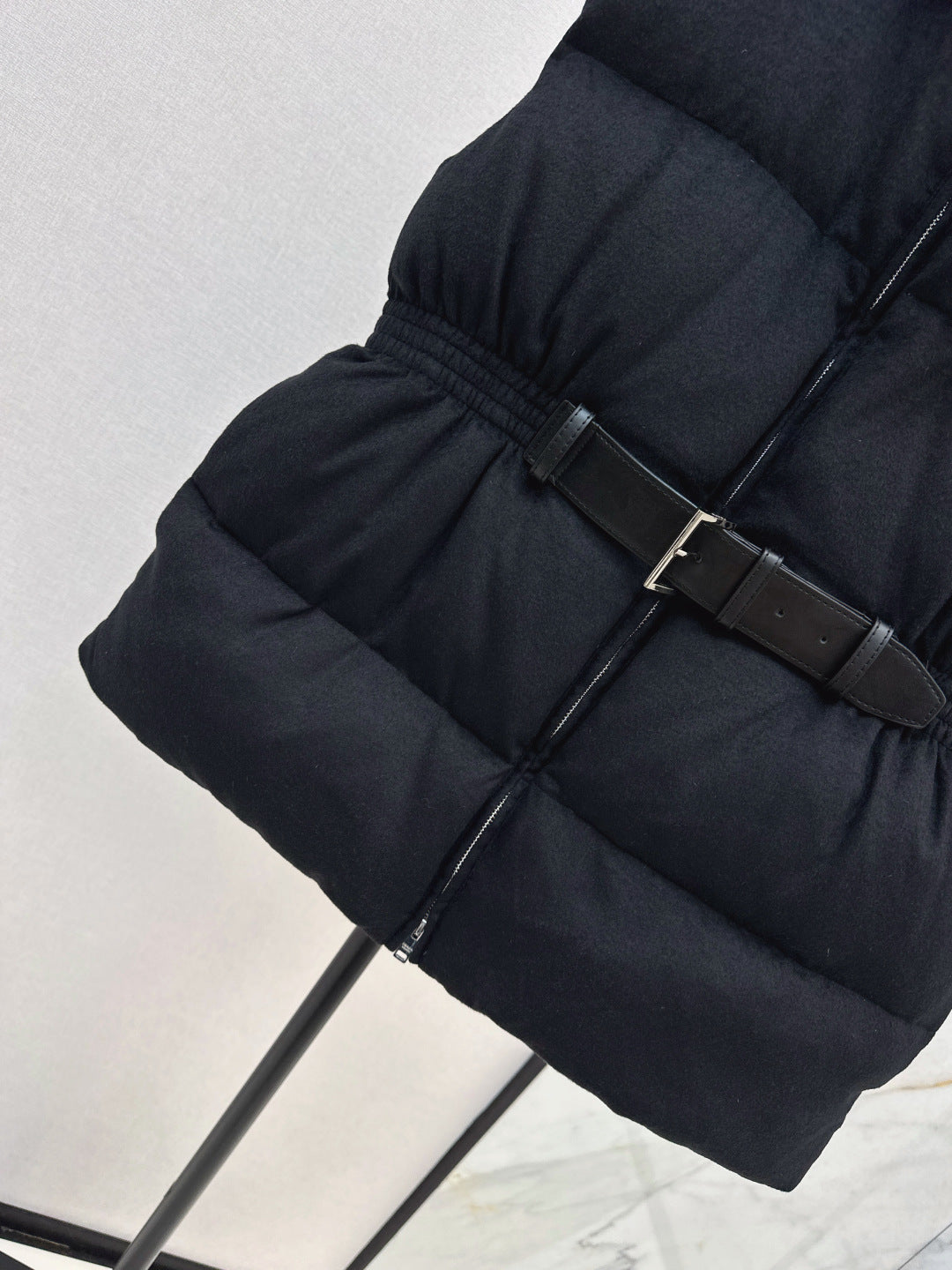 Pra New belt waist vest down jacket