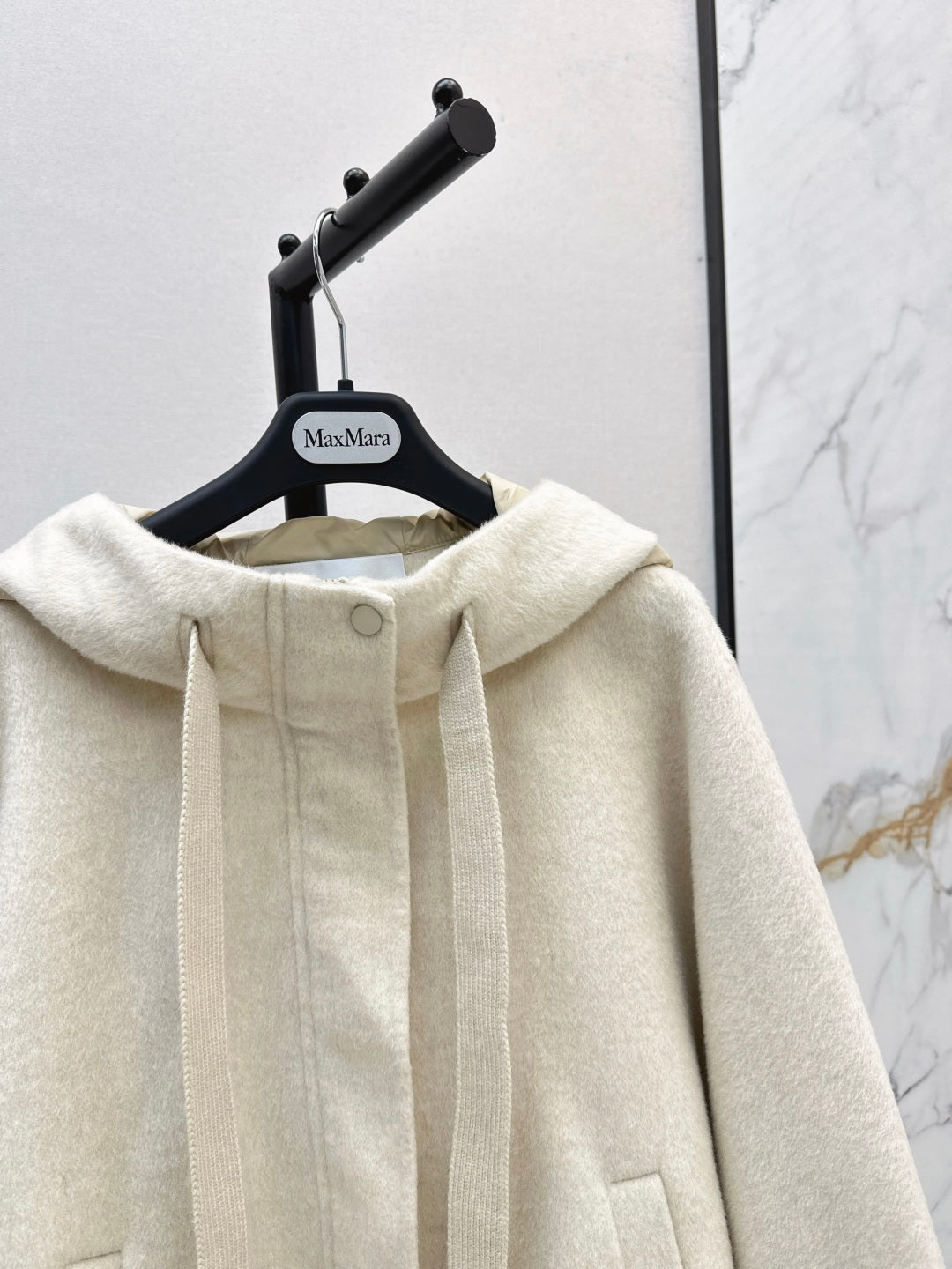 Max New hooded down jacket