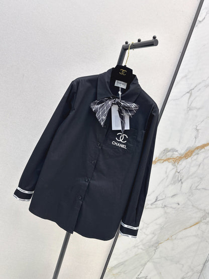 Chan New scarf-decorated shirt