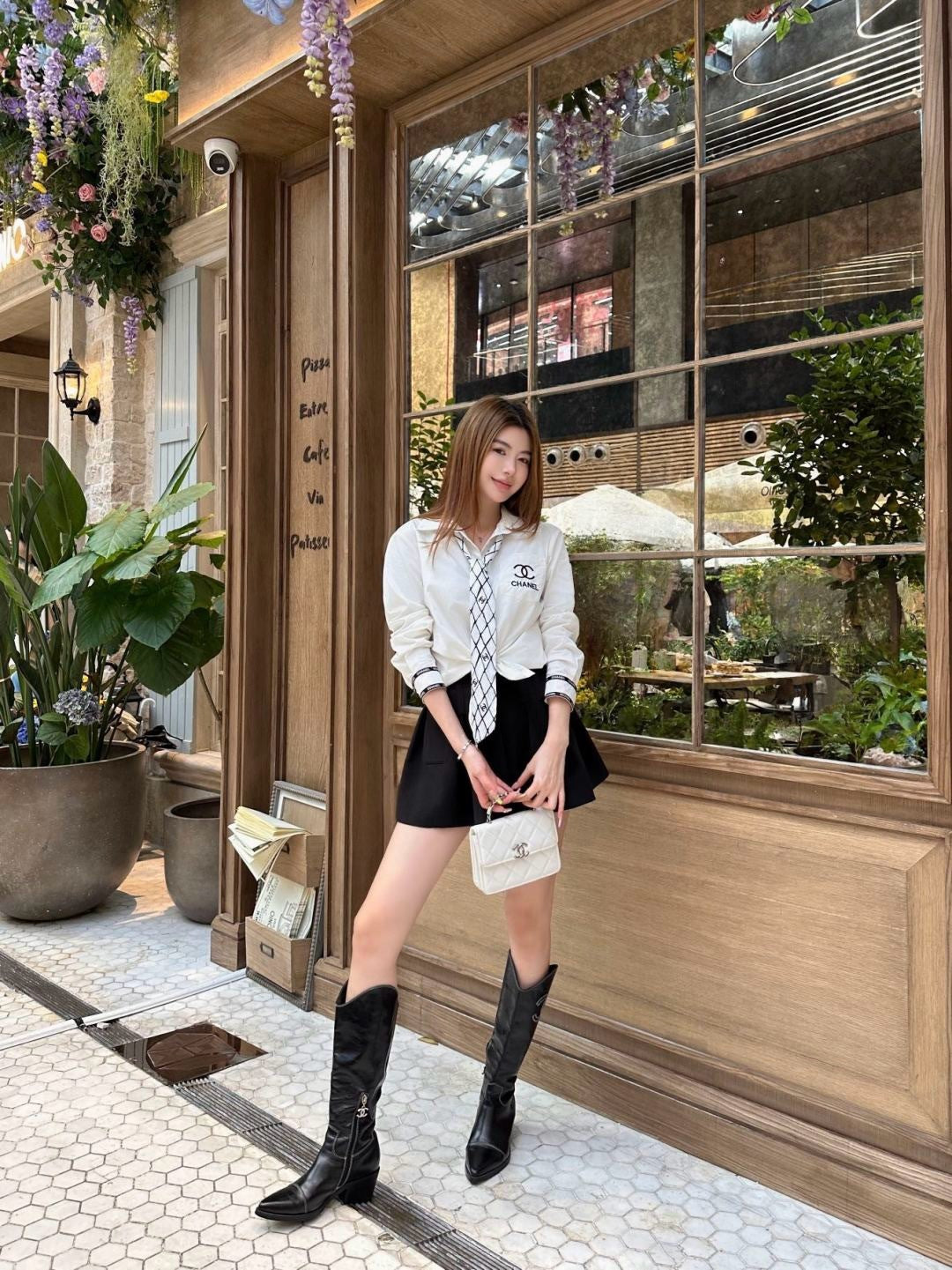 Chan New scarf-decorated shirt