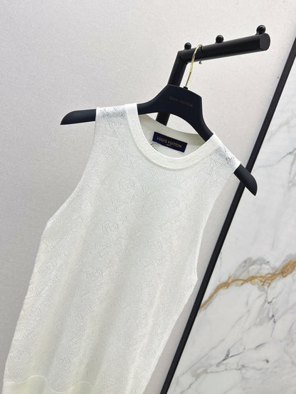 Louis New sleeveless vest