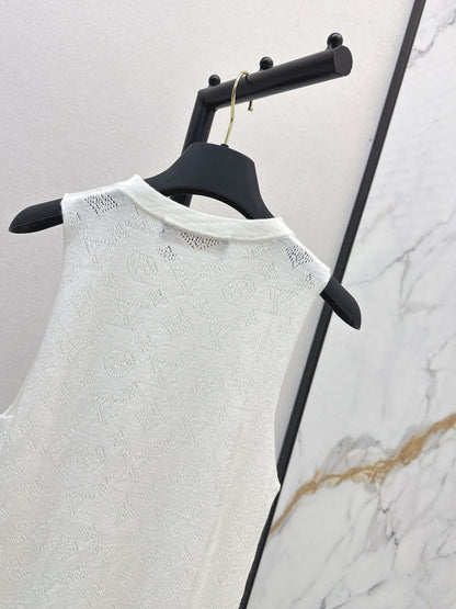 Louis New sleeveless vest