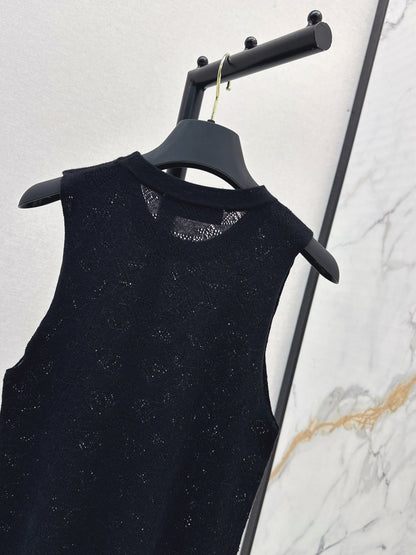 Louis New sleeveless vest