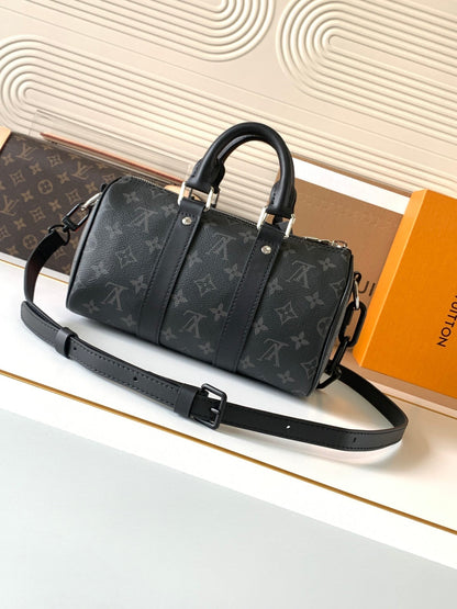 New 💯 ladies' bags