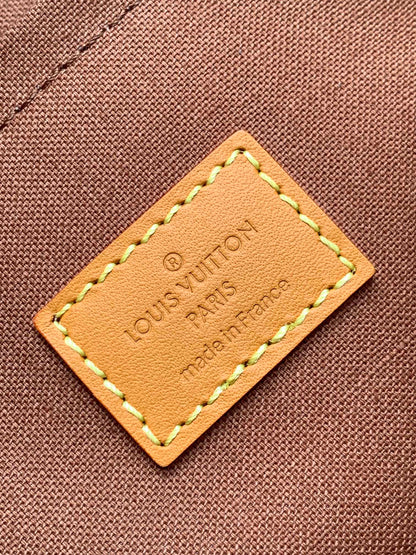 New 💯 ladies' bags