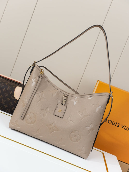 New 💯 ladies' bags