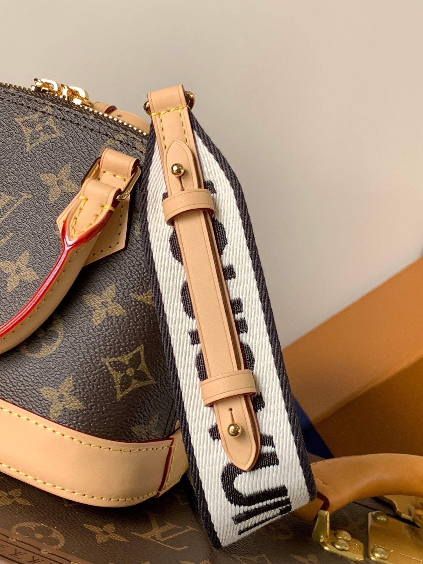 New 💯 ladies' bags