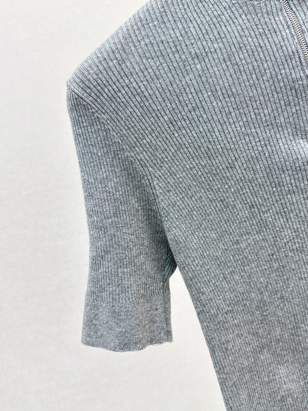 Miu New knitted cropped sweater