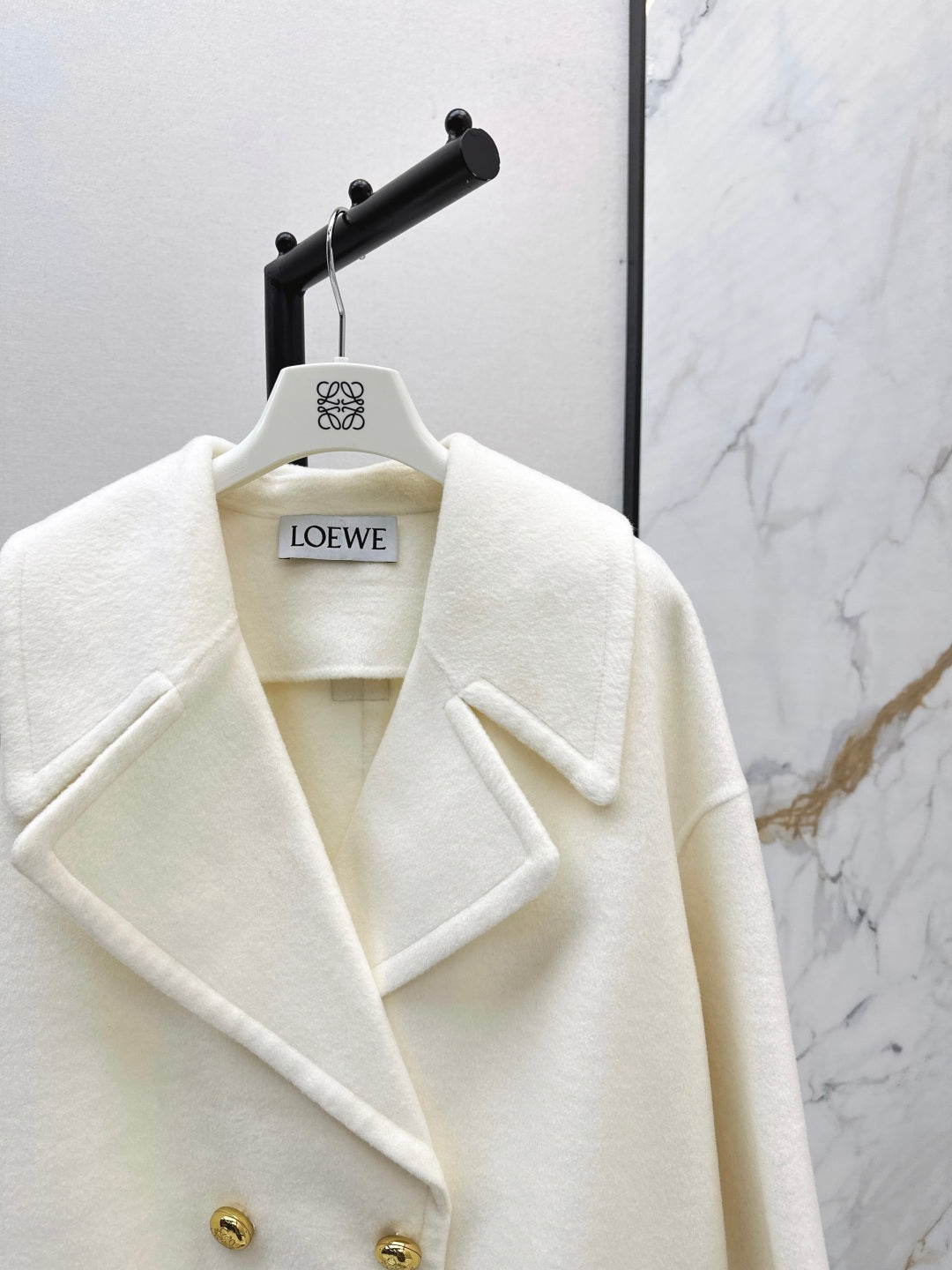 Loe New mid-length coat