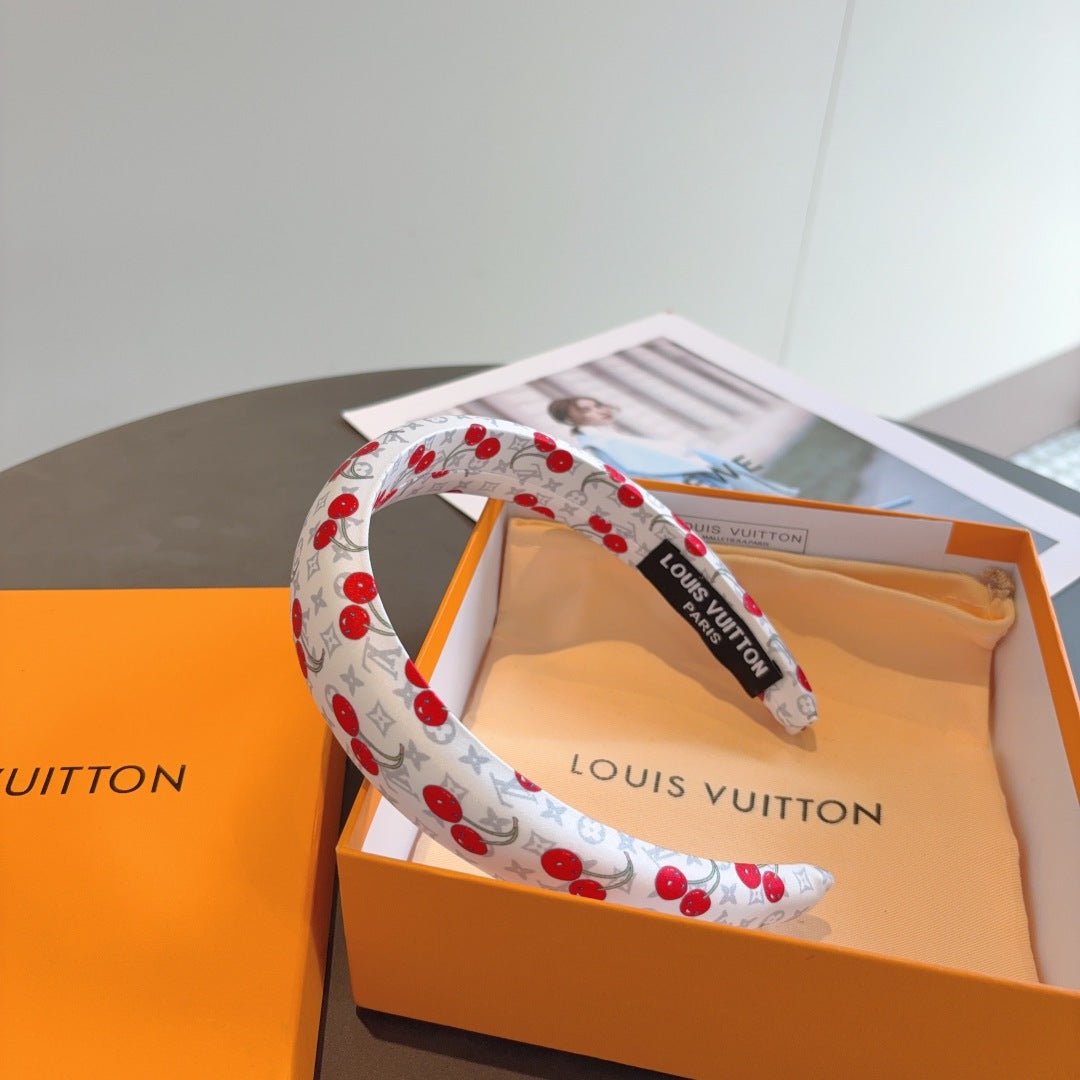 Louis' best-selling Murakami Takashi series🍒cherry headband