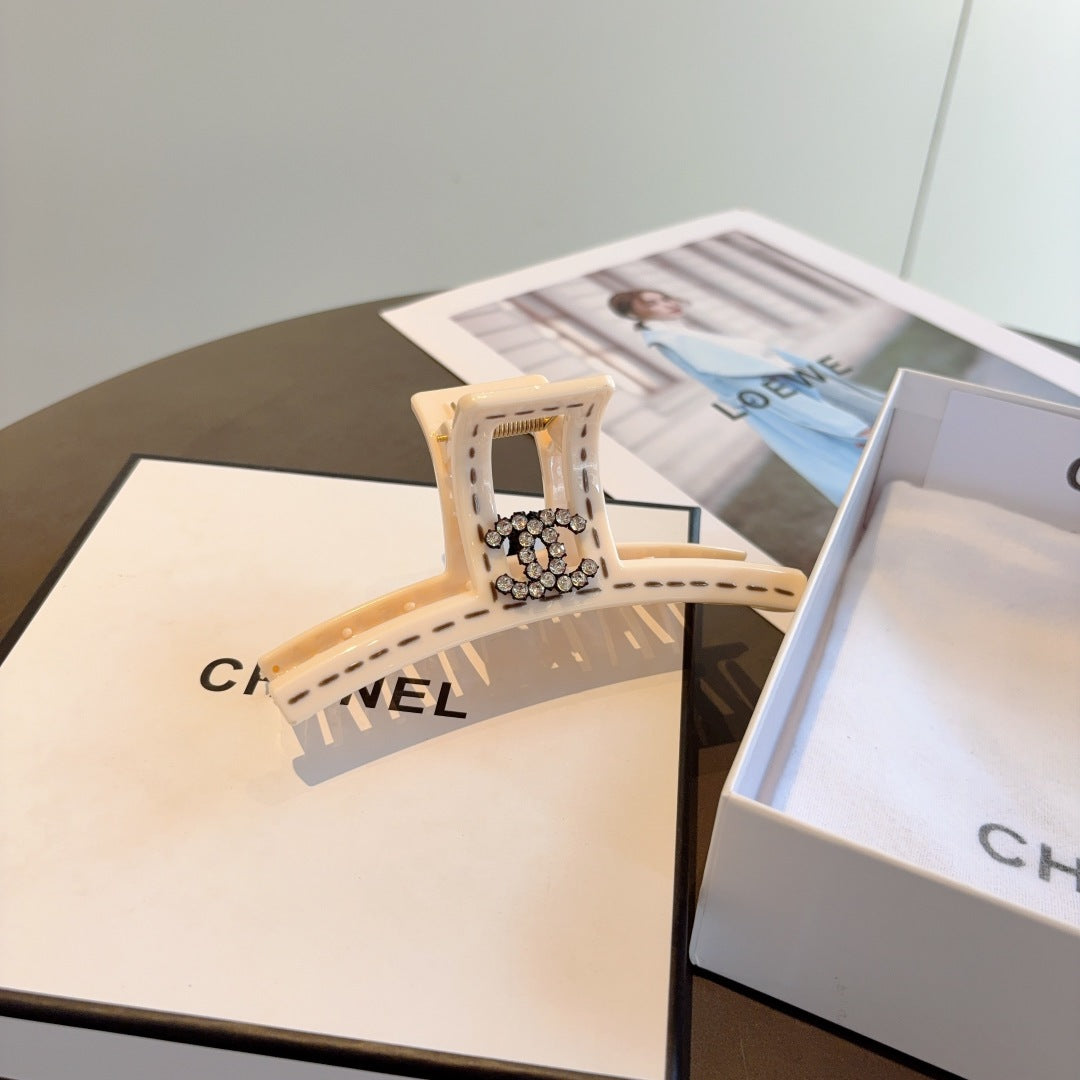 Chan High-looking one-word gripper