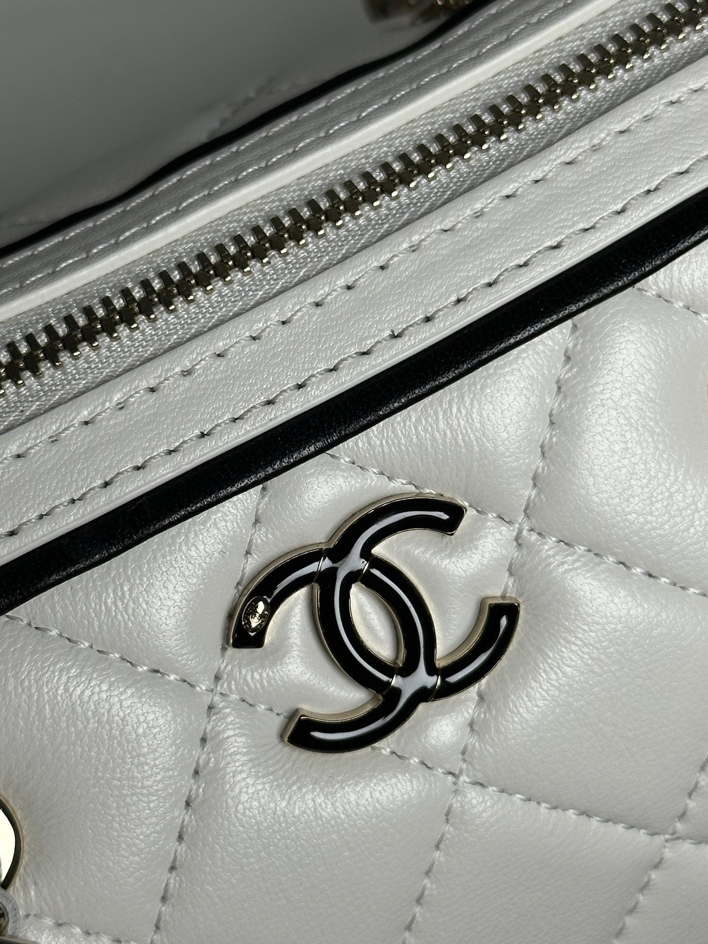 New 💯 ladies' bags