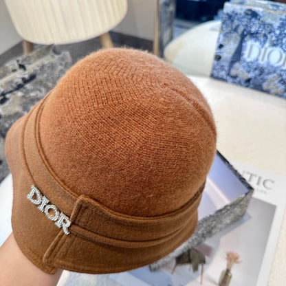 CD Simple new basin hat A must-have in autumn and winter