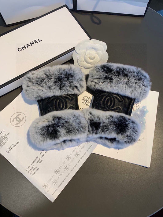 Chan autumn and winter short double lazy rabbit fur gloves