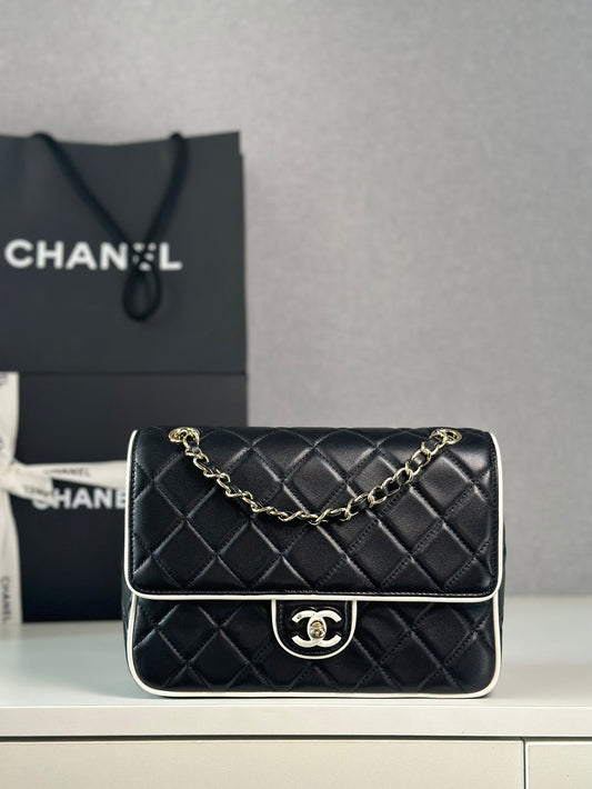 New 💯 ladies' bags