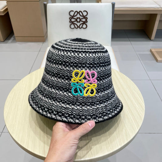 Loe autumn and winter striped knitted bucket hat