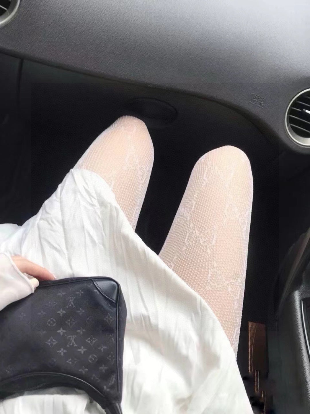 Small double G letter fishnet stockings