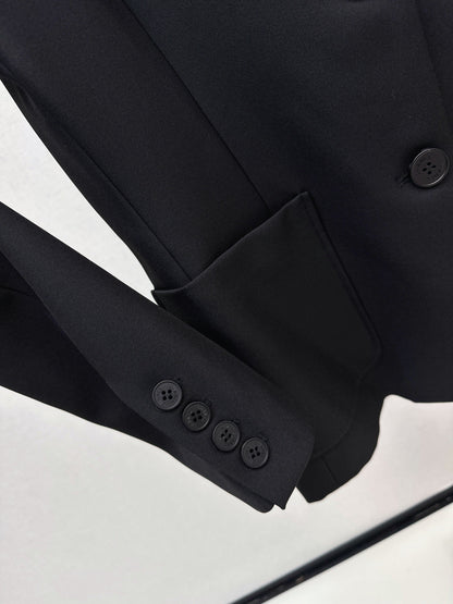 Chan New Brooch Blazer