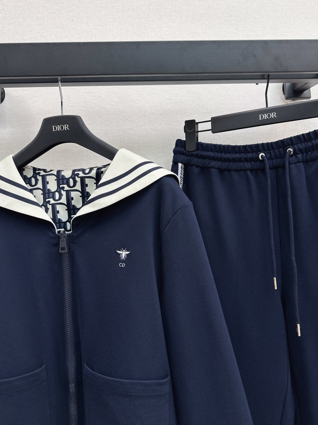 CD New presbyopia suit