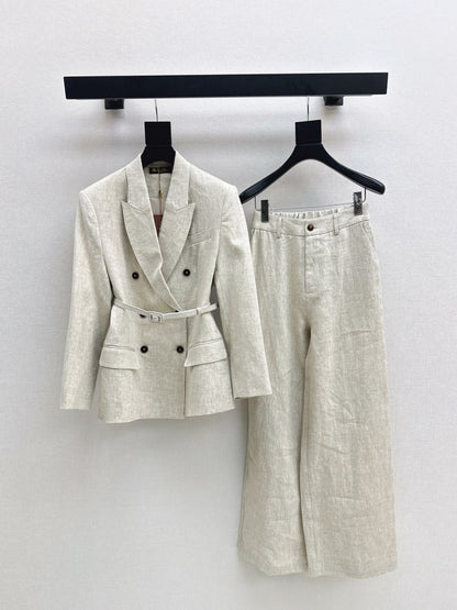 Loro New linen suit