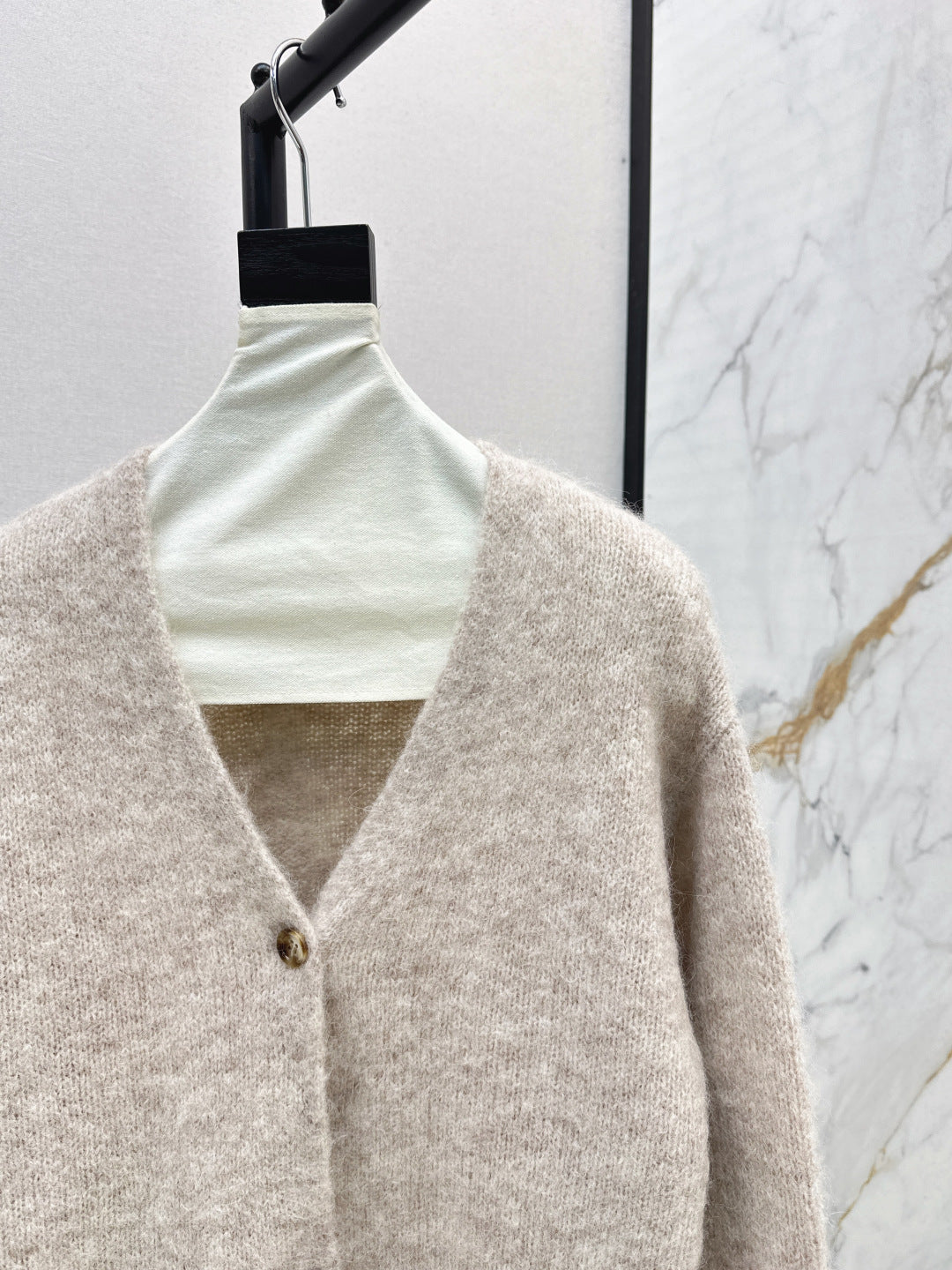 Loro New V-neck jacket