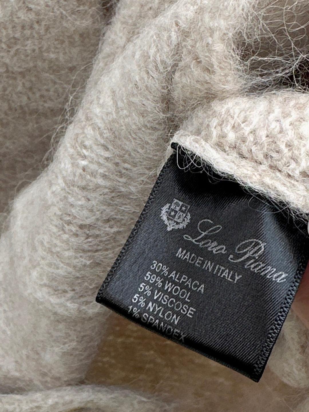 Loro New V-neck jacket