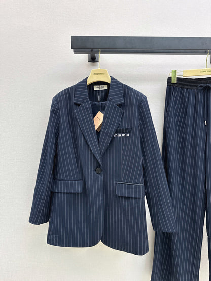 Miu New  striped suit