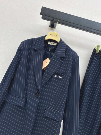 Miu New  striped suit
