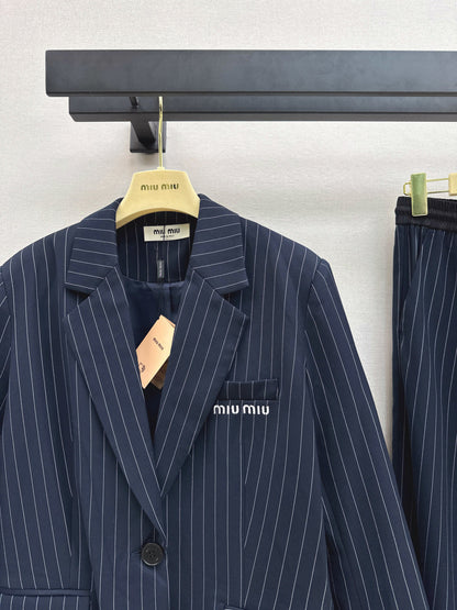 Miu New  striped suit