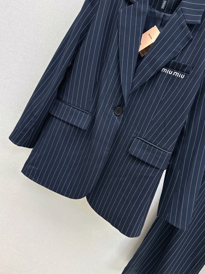Miu New  striped suit