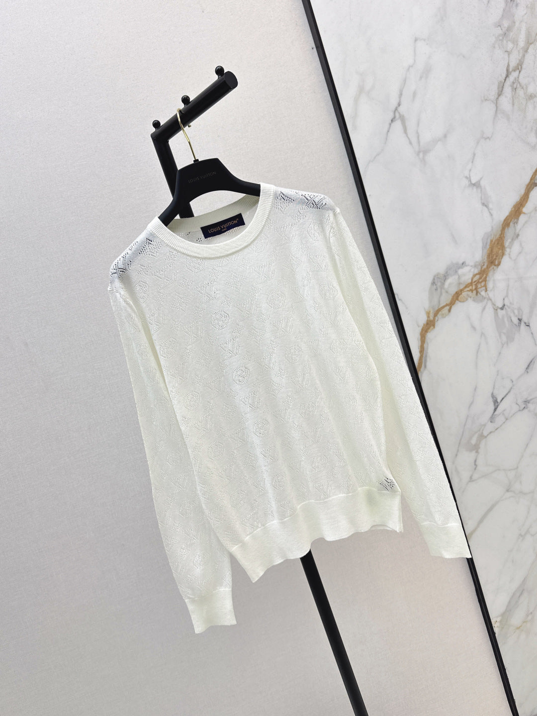 Louis New  knitted sweater