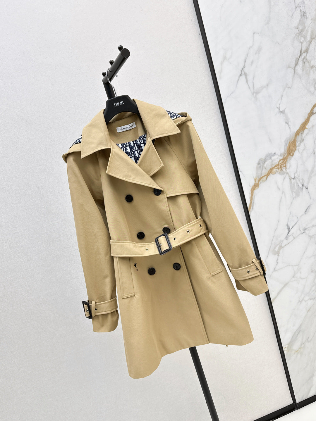 CD New belted jacket