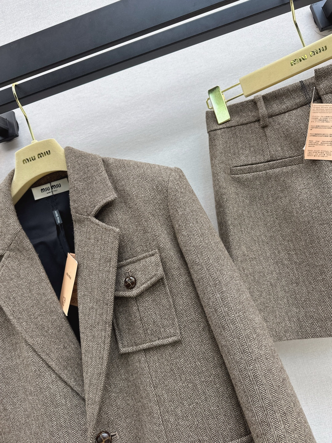 Miu NewHerringbone suit