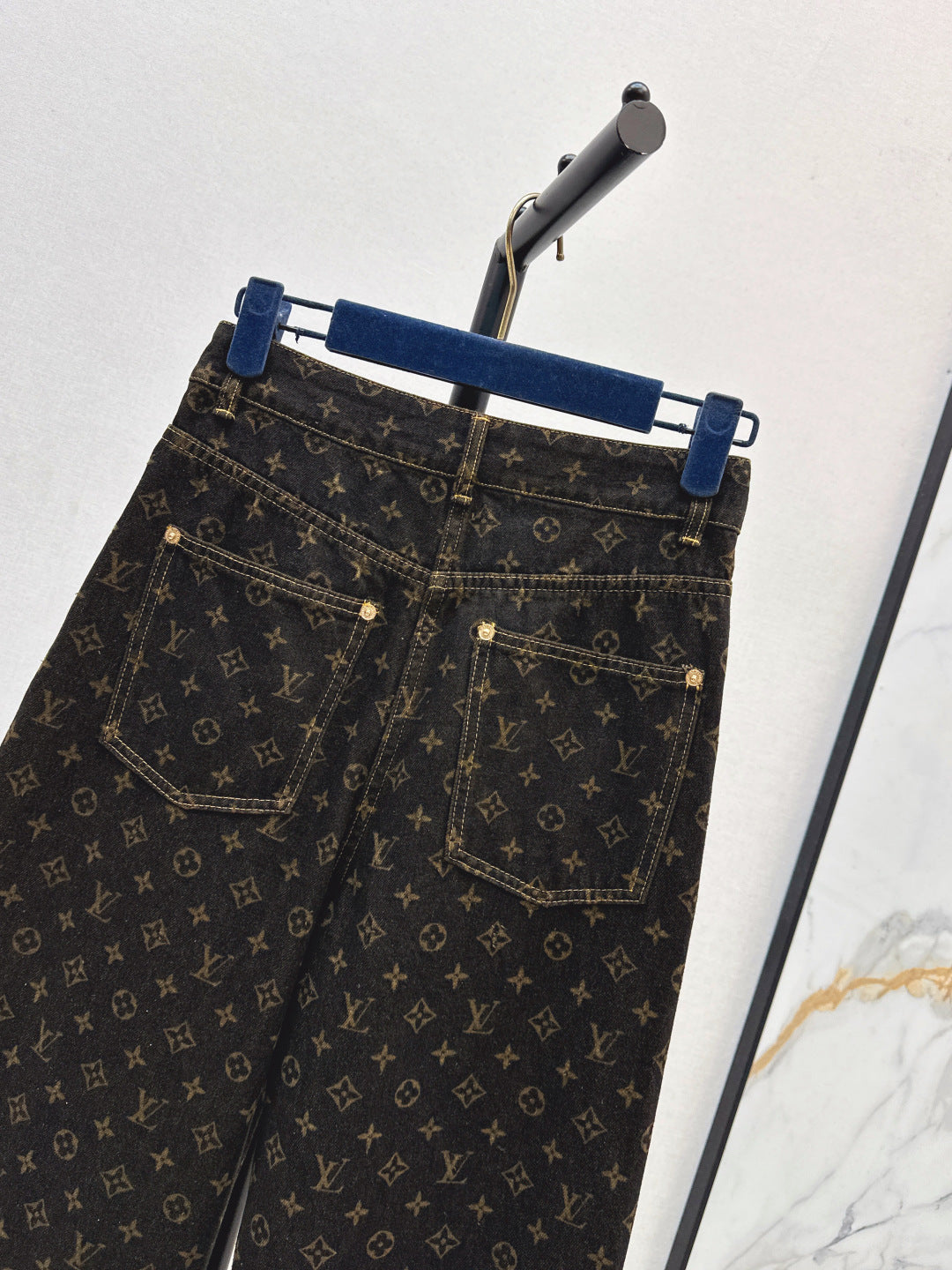 Louis New silk scarf jeans