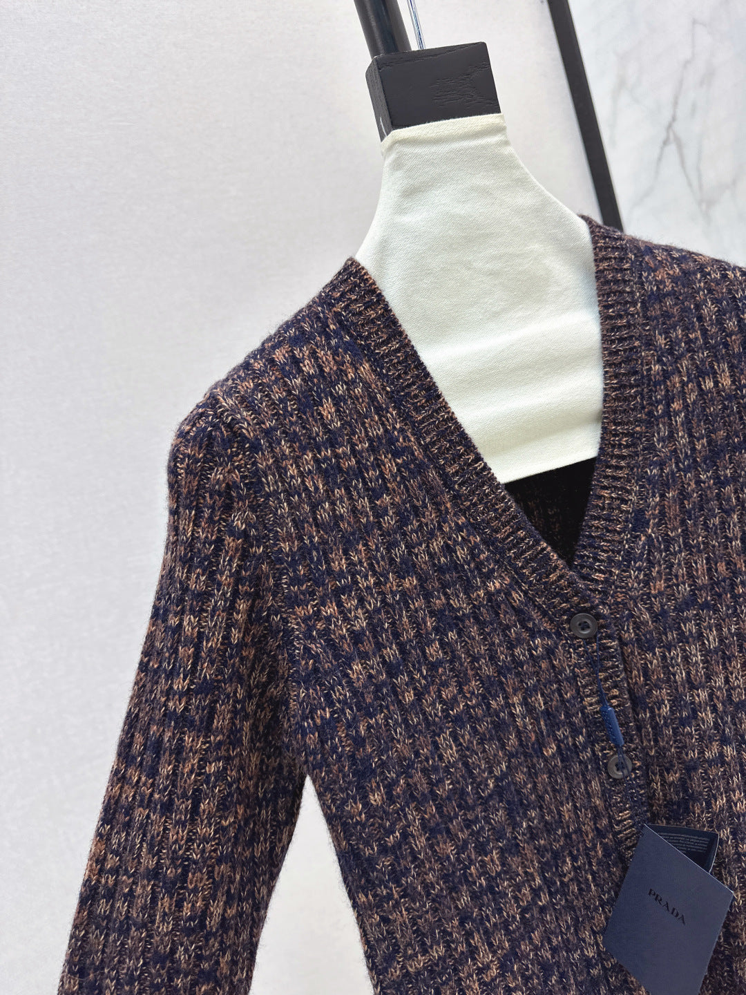 Pra NEW V-neck cardigan