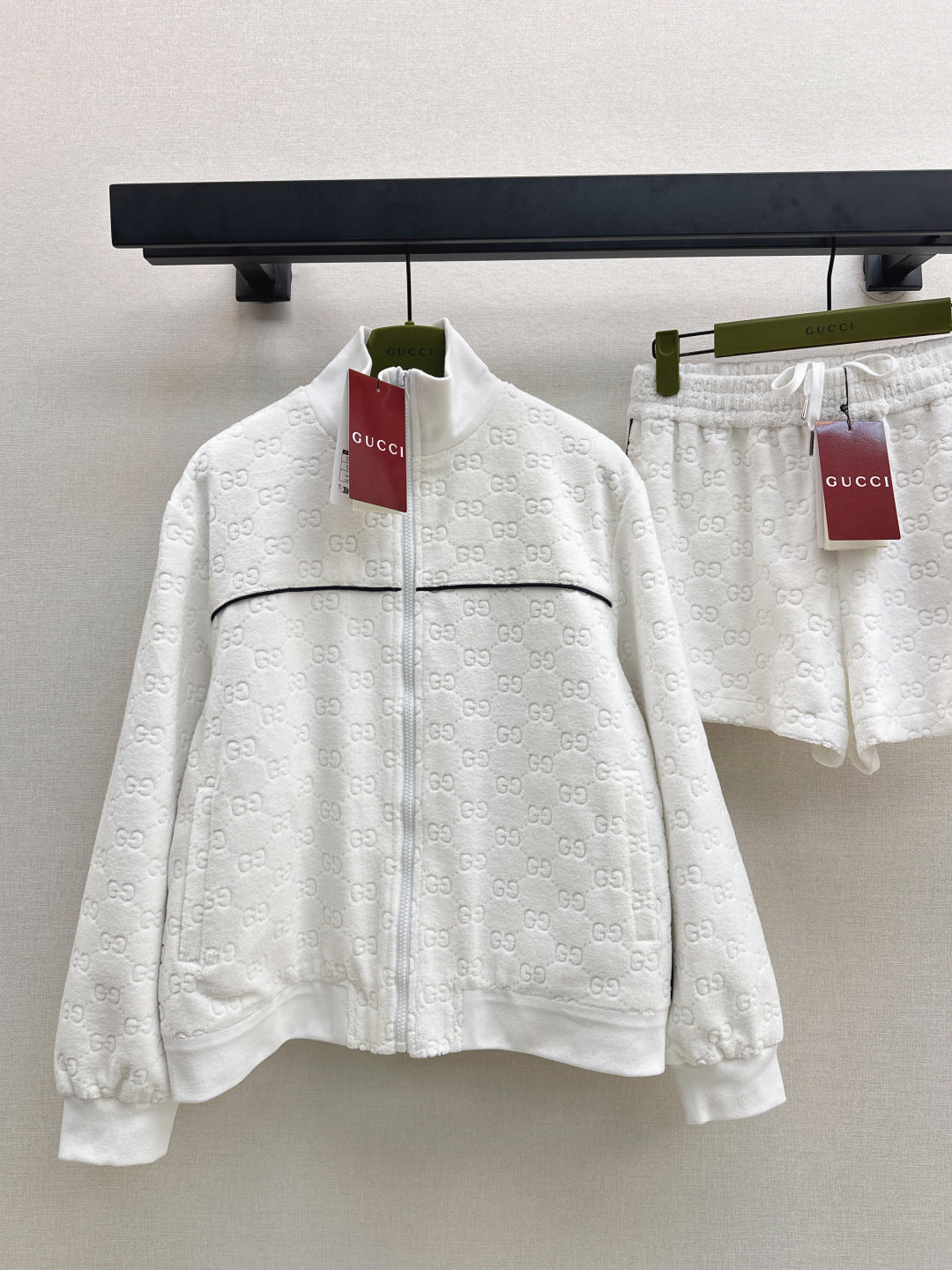 Guc NEW classic suit