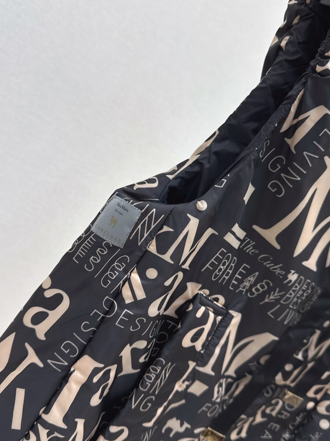 Max NEW Hooded vest jacket