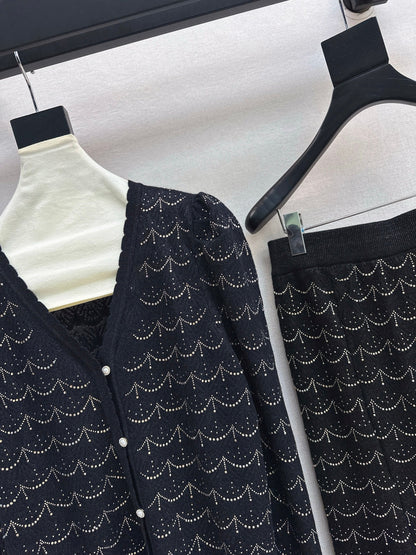 Chan NEW knitted suit