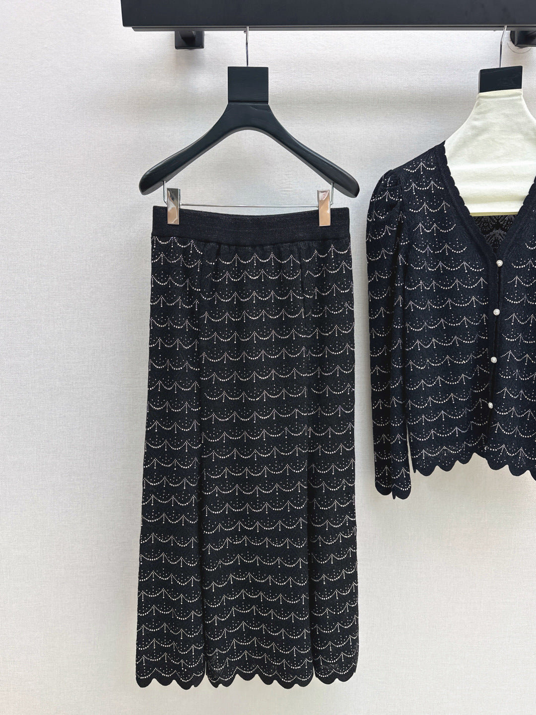 Chan NEW knitted suit