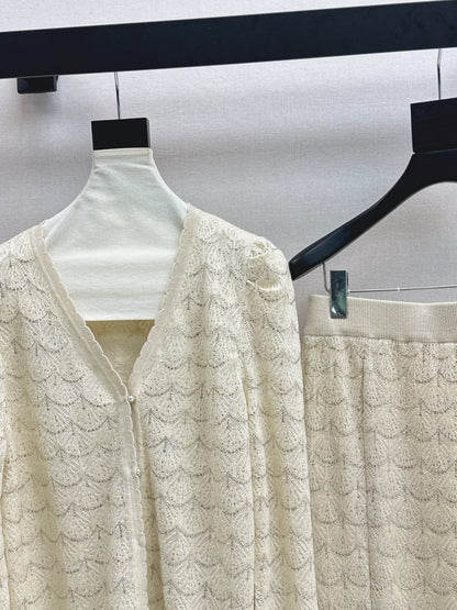 Chan NEW knitted suit