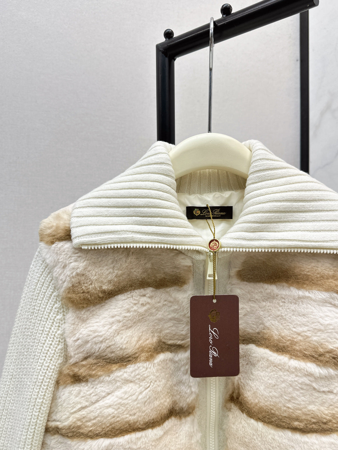 Loro NEW gradient down jacket