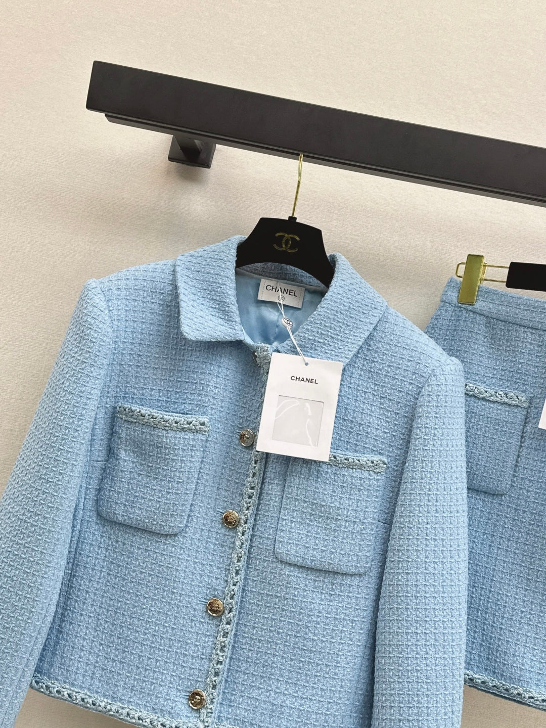 Chan NEW Knitting suit