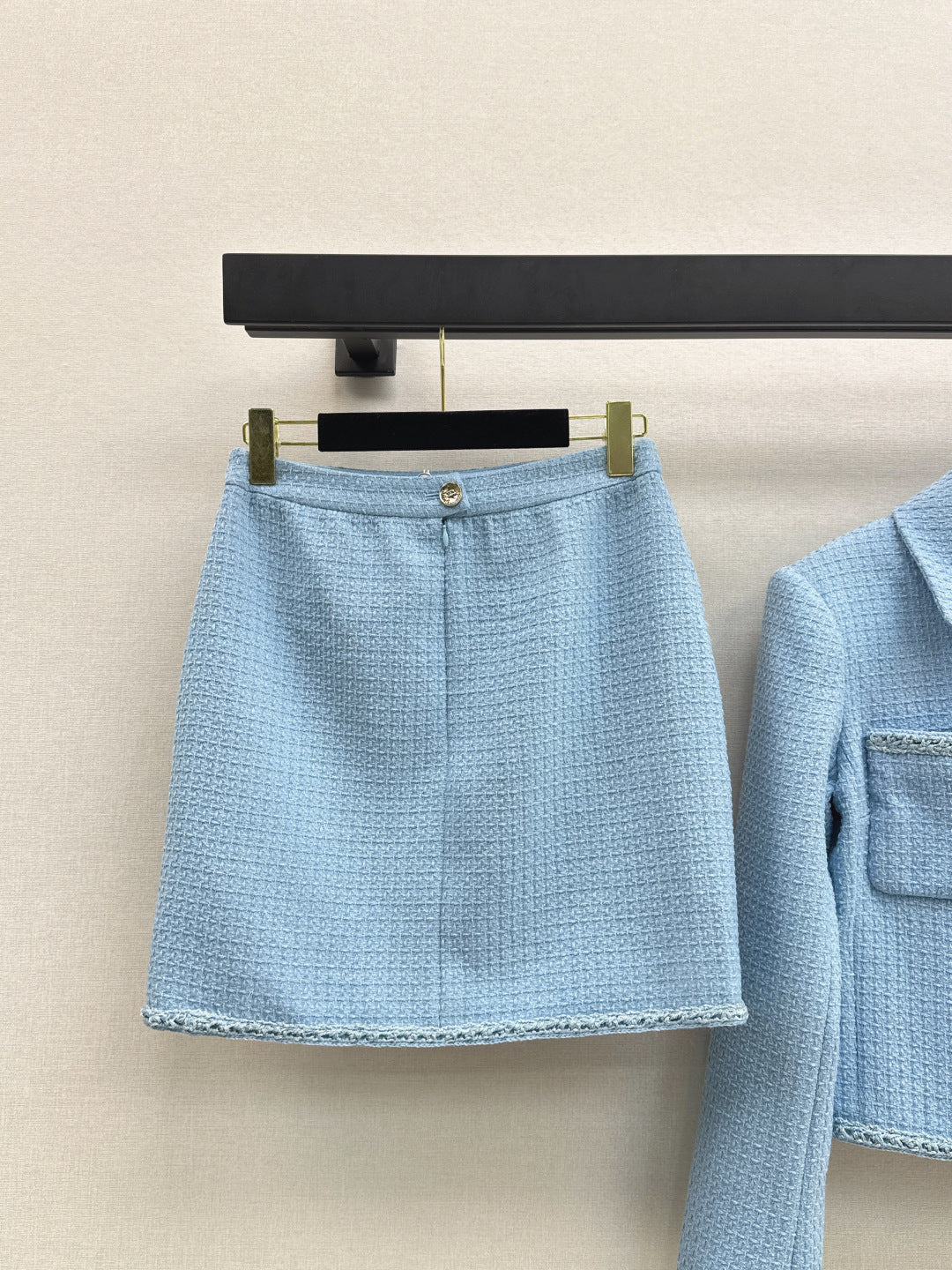 Chan NEW Knitting suit